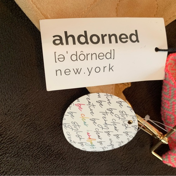 AH.DORNED New York tan/camel crossbody snap close smaller bag NWT - Picture 2 of 12